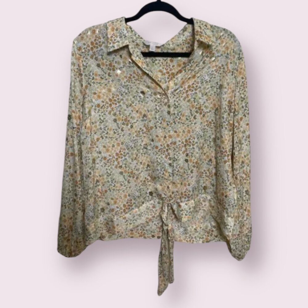⭐️ Tie Bottom Floral Shimmer Metallic Daisy Retro Button Chic Work Classy Blouse